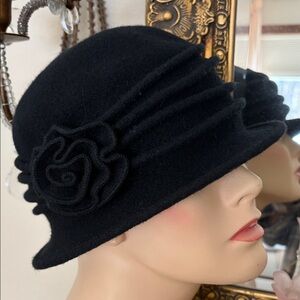 Shihreen Black 100% Wool Warm Black Cloche Hat Floral Accent One Size